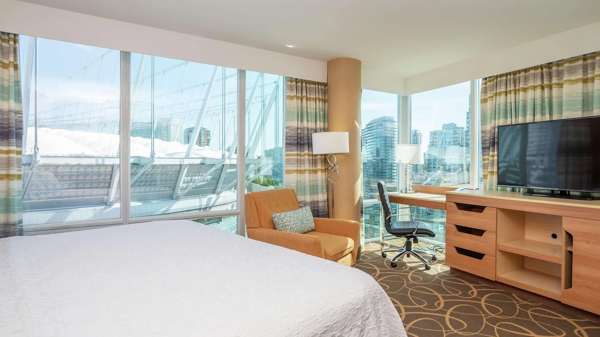 Hampton Inn & Suites, By Hilton - Vancouver Downtown Canada