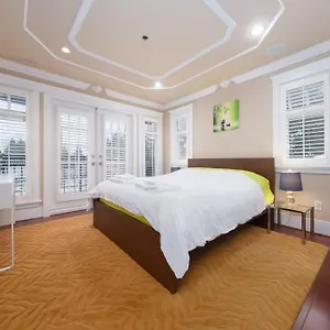 Oakridge Luxury Homestay Homestay Vancouver
