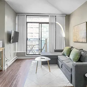 Top Floor Unit On Granville Strip Yaletown Area Holiday home Vancouver