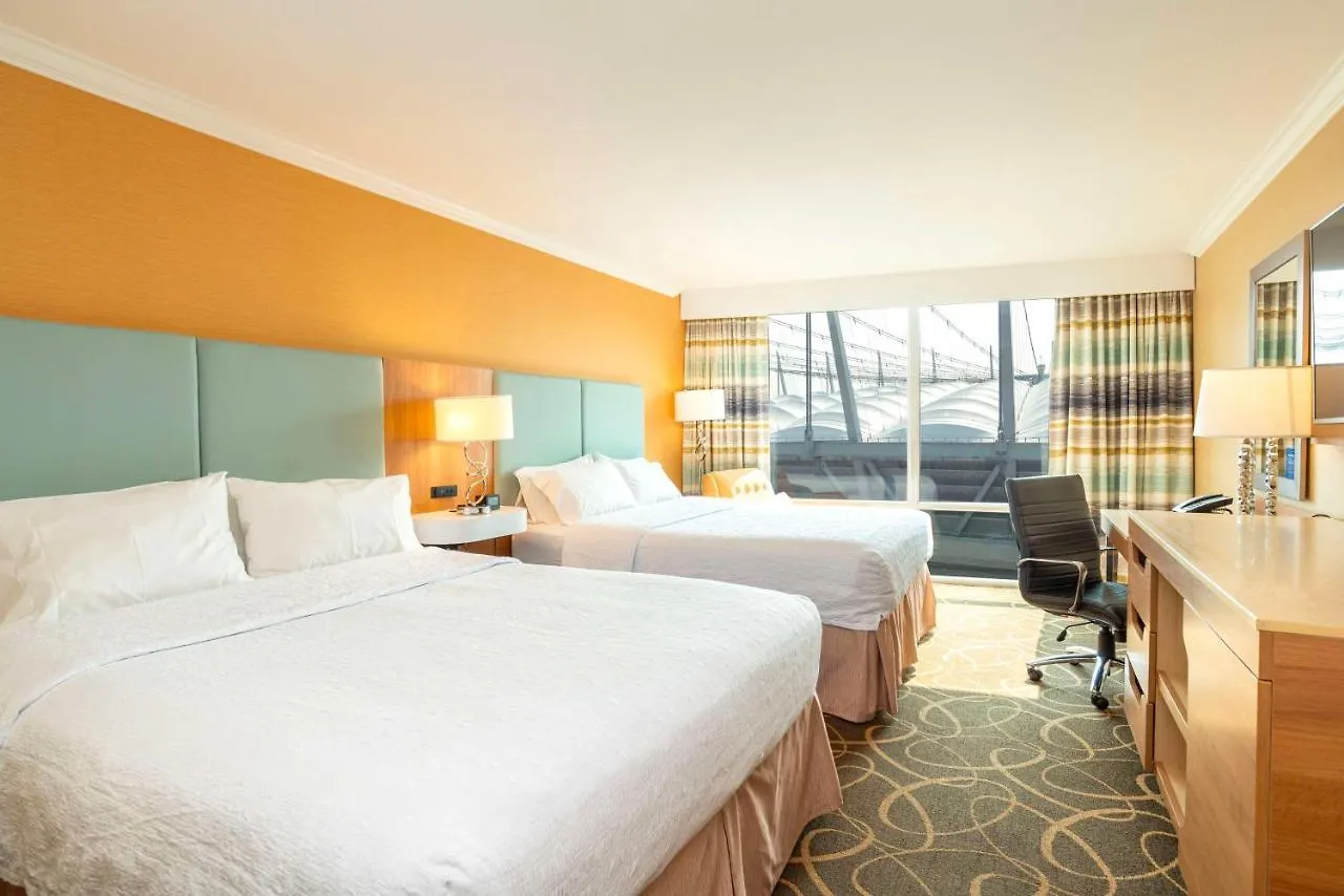 Hampton Inn & Suites, By Hilton - Vancouver Downtown קנדה
