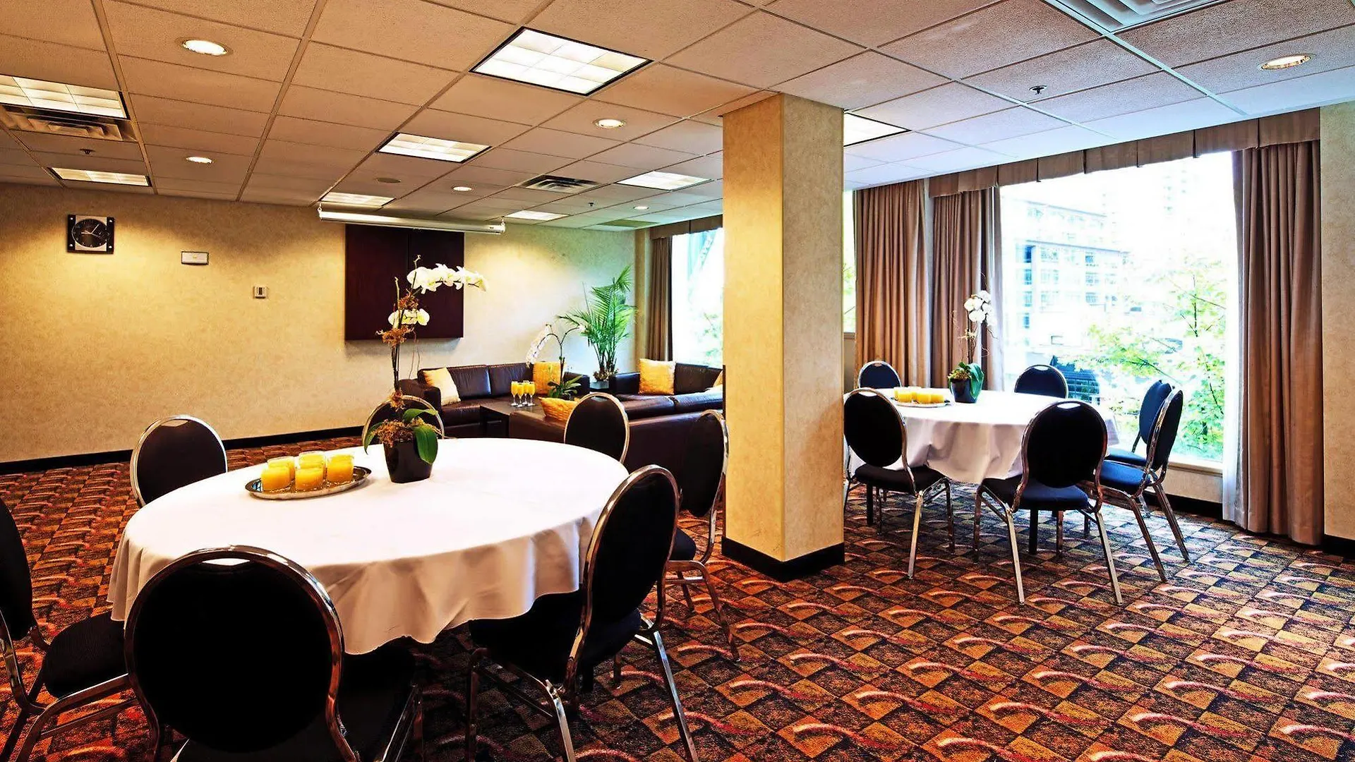 *** מלון Hampton Inn & Suites, By Hilton - Vancouver Downtown קנדה